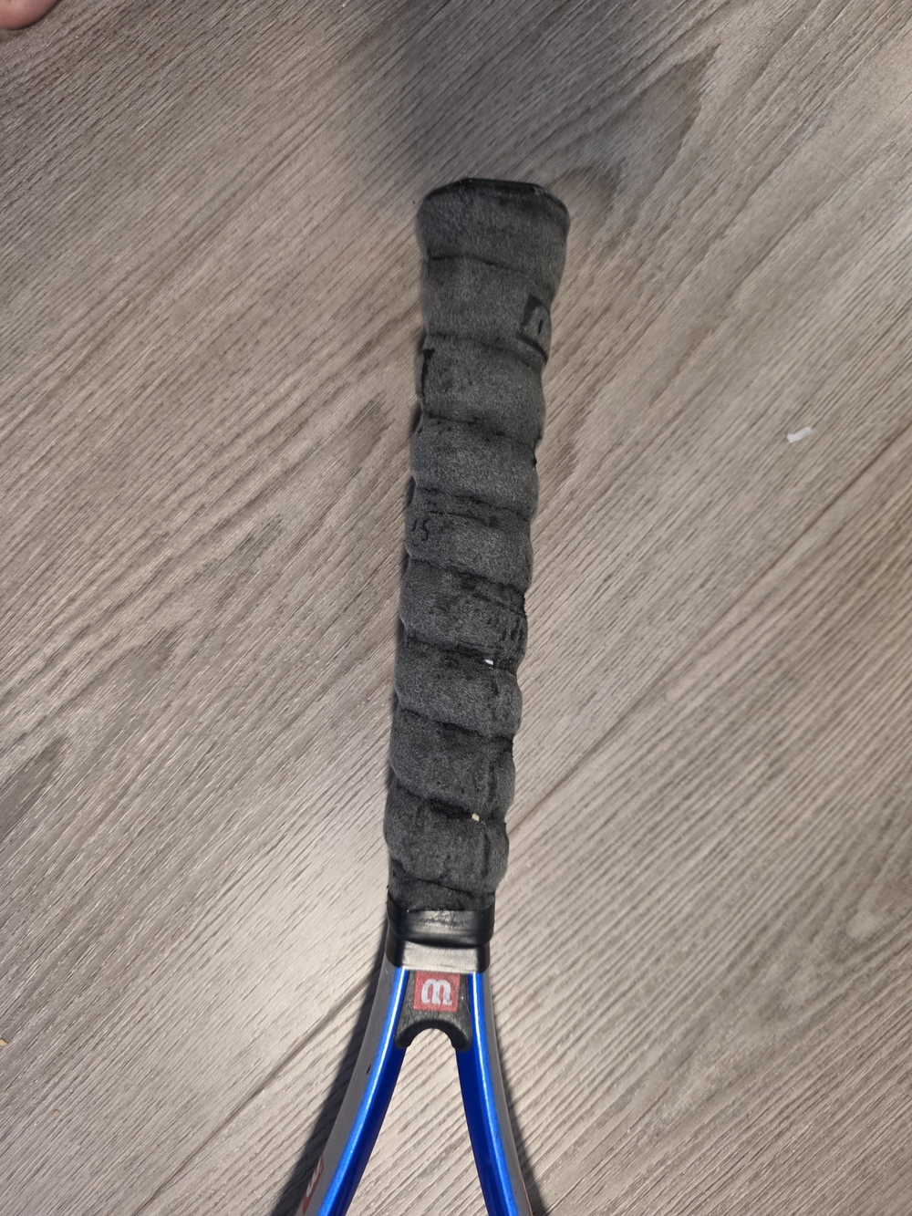 Tennis racquet, Wilson Federer Volcanic Frame Technology - Picture 4 of 4